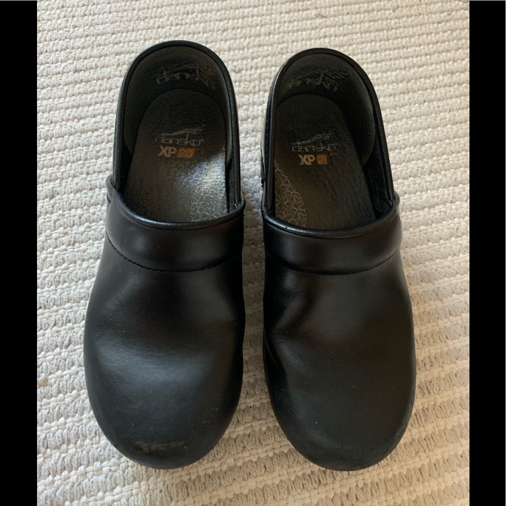 Preowned Dansko Shoes Size 36